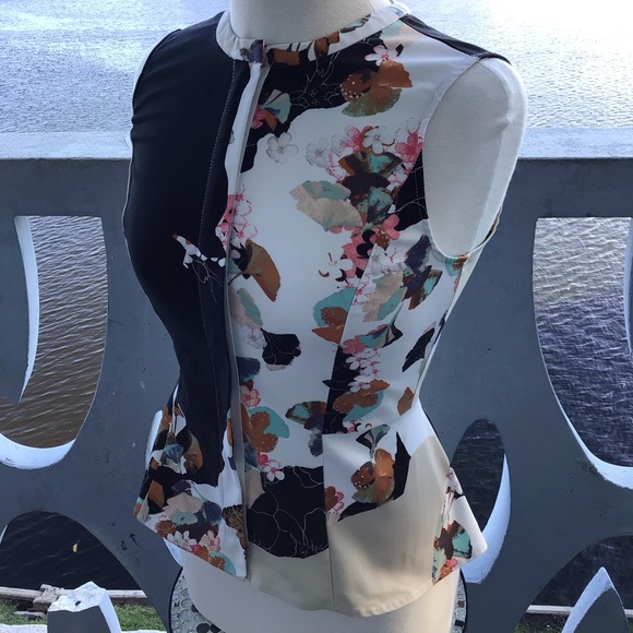 3.1 Phillip Lim Sleeveless Floral Peplum Zip and Hook Front Closure Blouse - Picture 2 of 13